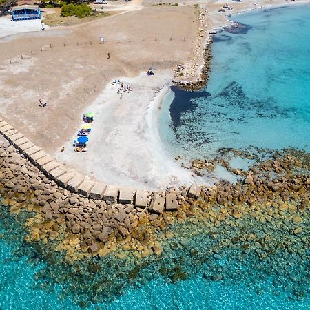 Rustico Porto Pino 30 Mt Dalla Spiaggia 外观 照片